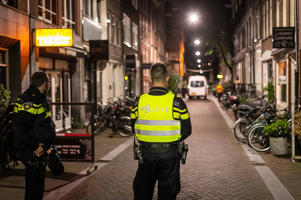 Hollandiában letartóztattak egy szíriai testvérpárt terrortámadás kitervelésének gyanújával