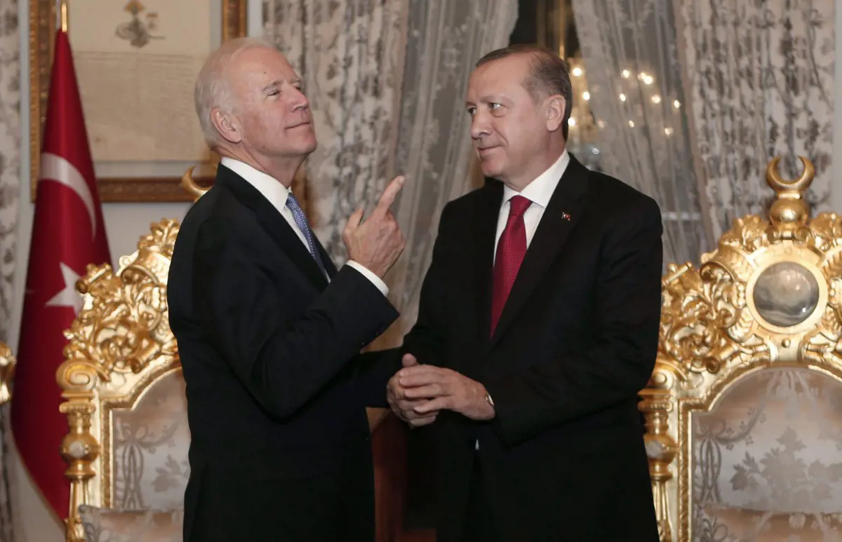 Erdogan: Bidennel meg kell vitatni a török-amerikai kapcsolatokat a NATO-csúcson