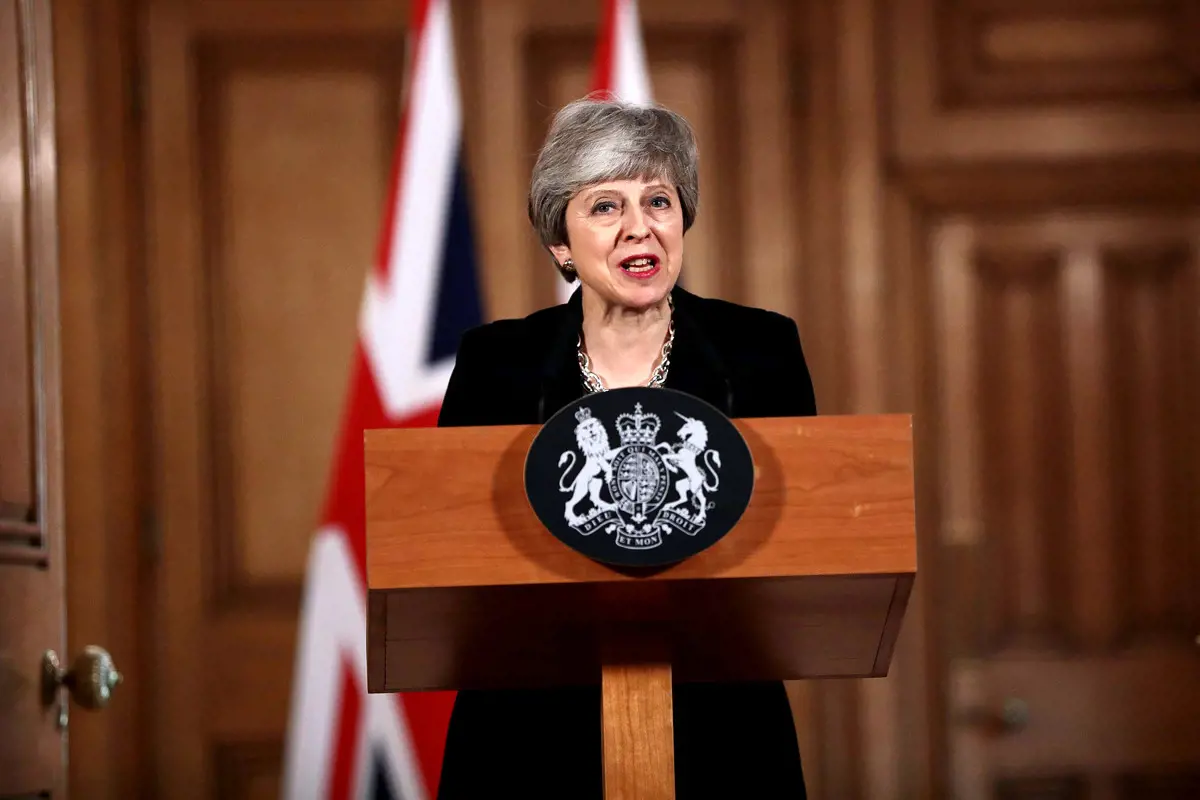 Theresa May hajlandó lenne kiírni az EP-választást Nagy-Britanniában