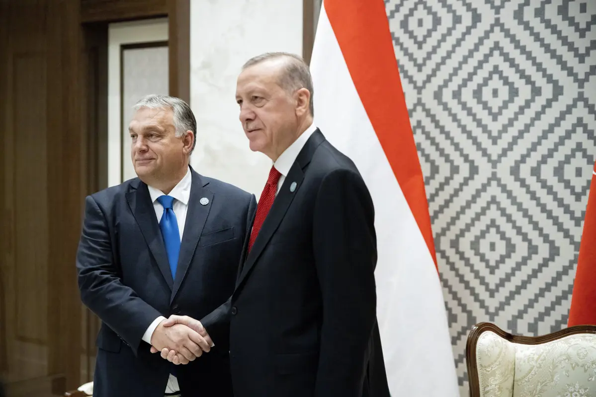 Augusztus 20-án Budapestre jön a török elnök