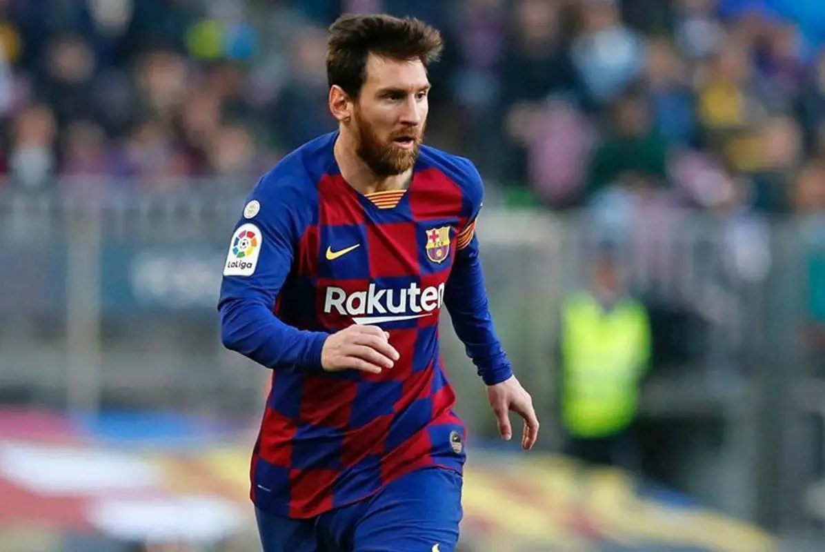 Messi 26 perc alatt mesterhármassal, majd egy 4. góllal mutatta meg a rivális edzőnek, hogyan „pihen” a pályán