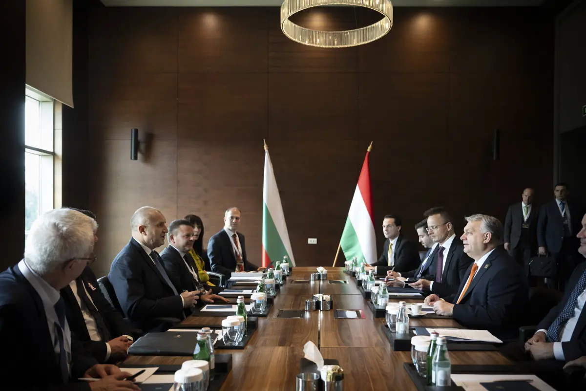 Orbán Viktor Bulgária elnökével tárgyalt Törökországban
