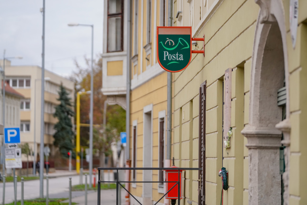 Több mint ezer vállalkozó adata szivároghatott ki a Magyar Postánál a hétvégén