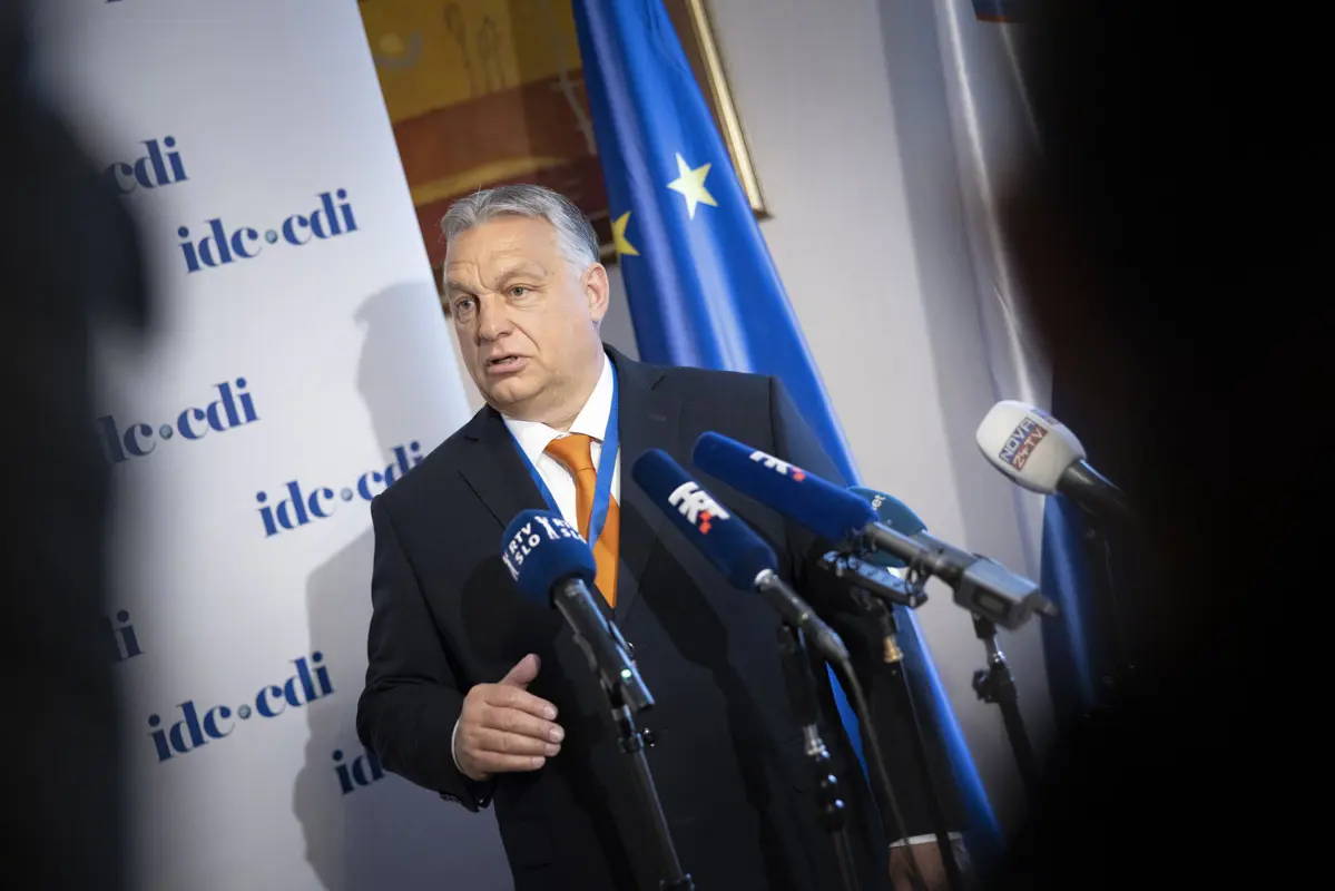 Orbán Viktor Katarba utazott
