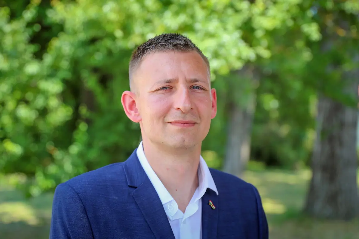 Deák Balázs odaszólt a kormányszóvivőnek: a fejlesztés nem „sírás-picsogás”, a kormányzatnak kötelessége segíteni a településeket