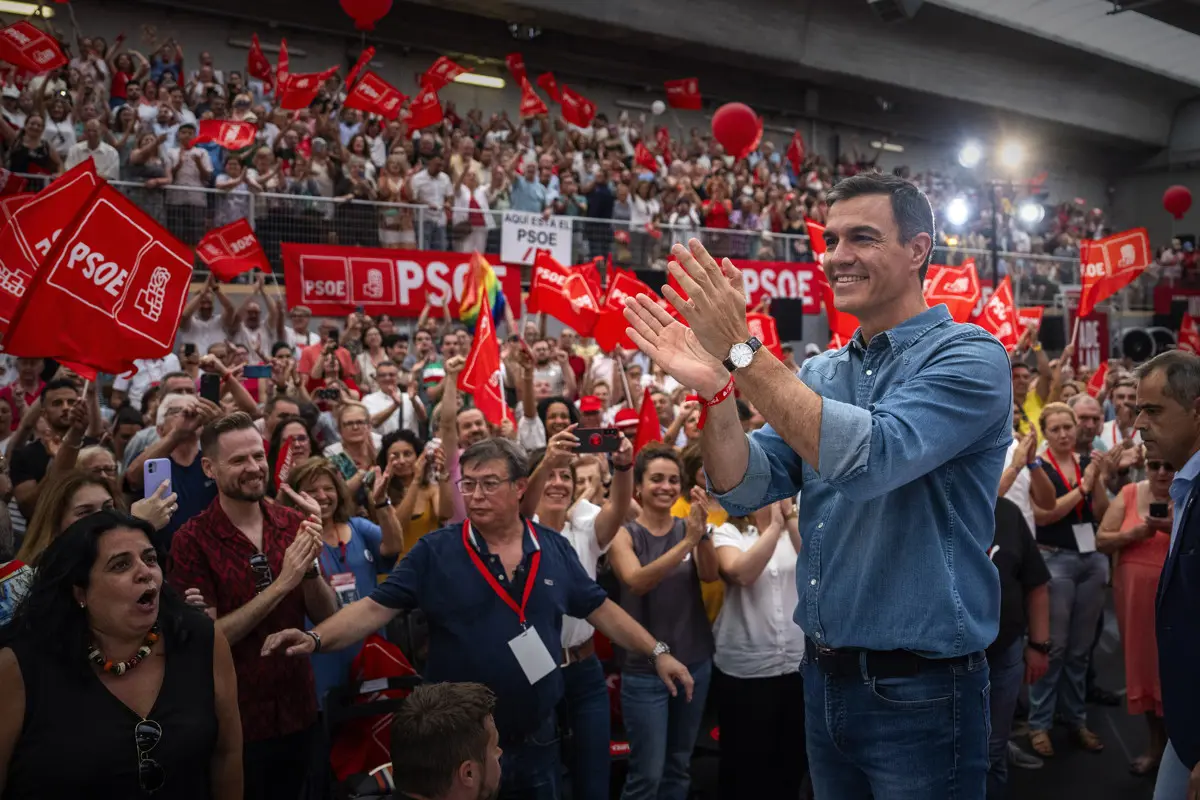 Kánikulában kezdték meg az előrehozott parlamenti választásokat Spanyolországban