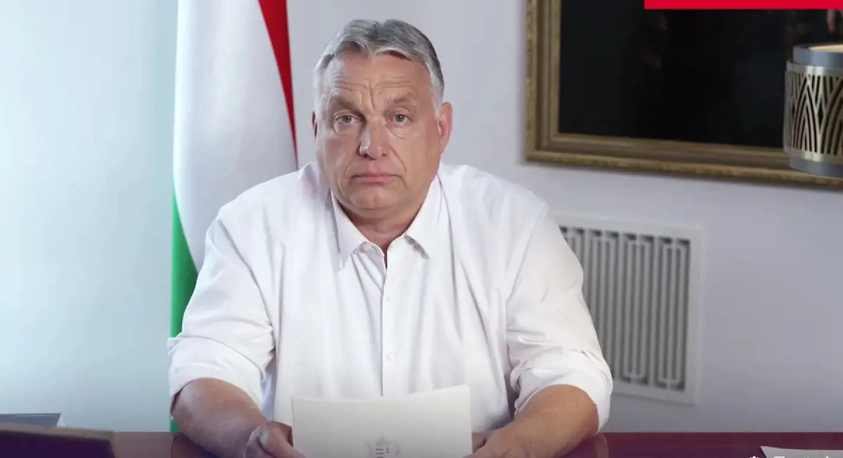 Orbán nem várta meg a Kormányinfót, és már tegnap délben elrepült Párizsba a luxus Falconnal?!