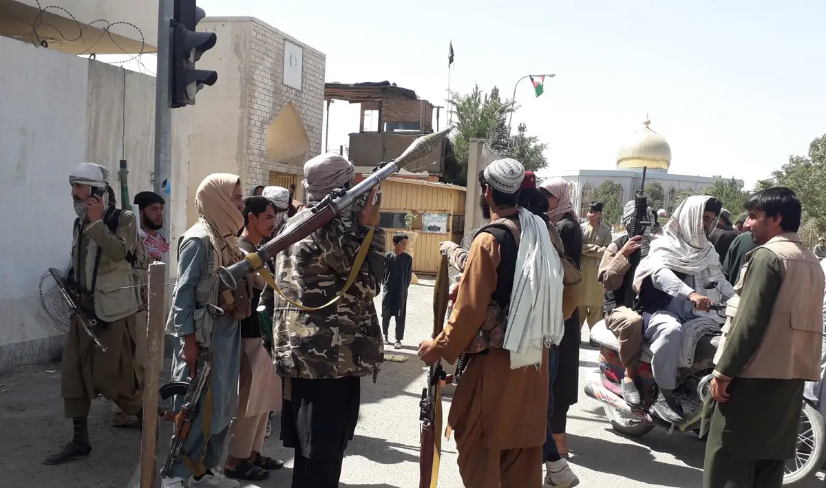 A tálibok őrséget állítottak fel a kabuli orosz nagykövetség körül