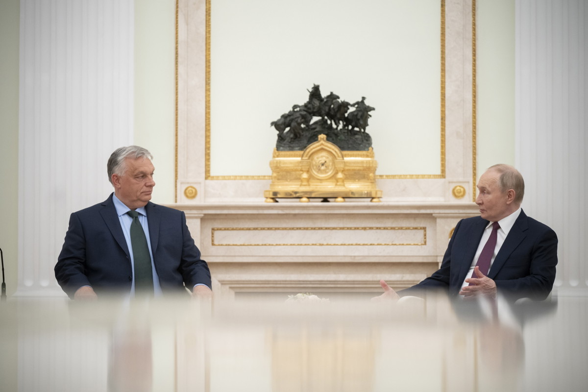 Elítéli a kormány "rohamtempóban összeeszkábált" akciótervét az újságírók szövetsége
