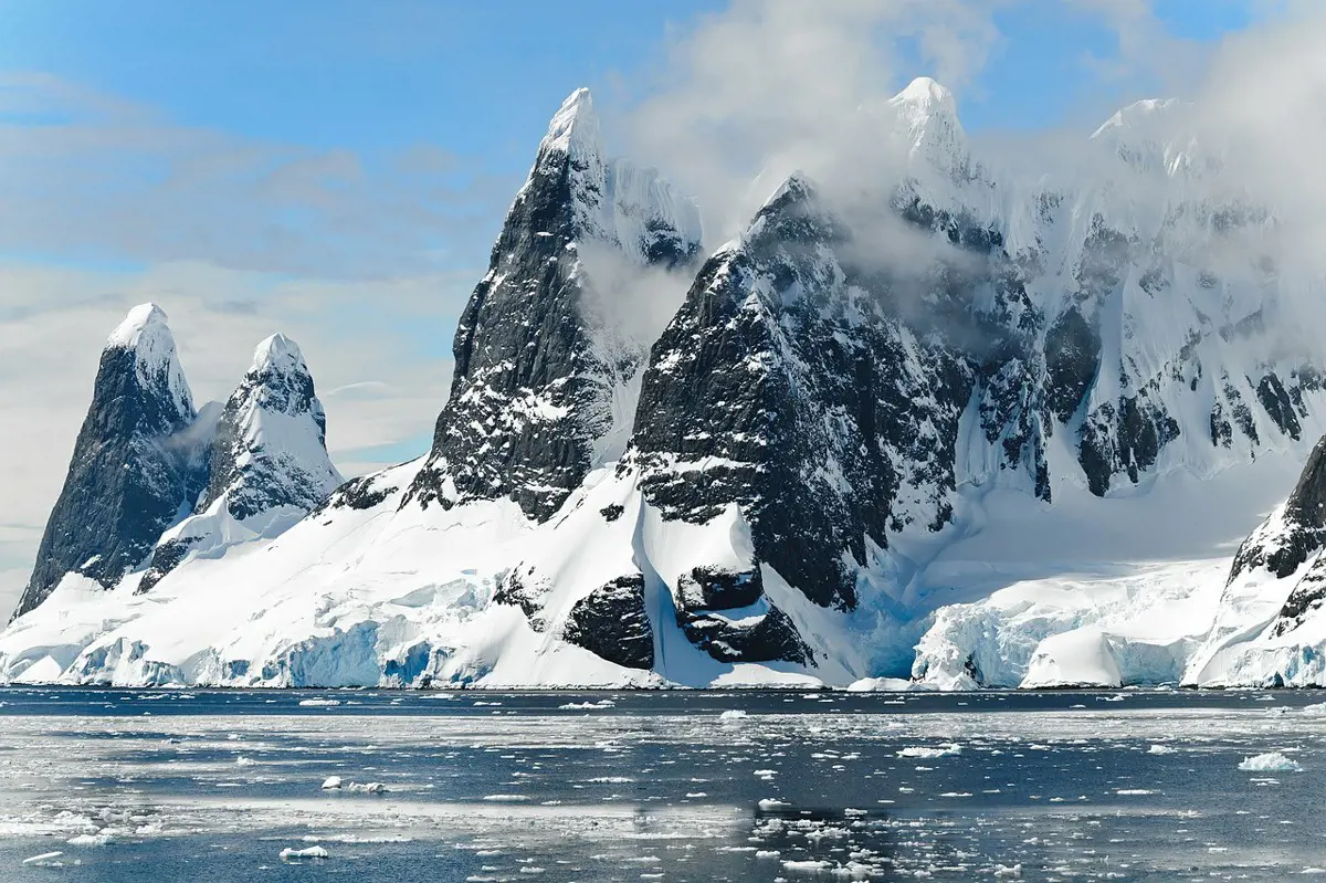 Három évtizede nem volt olyan meleg az Antarktiszi-félszigeten, mint idén