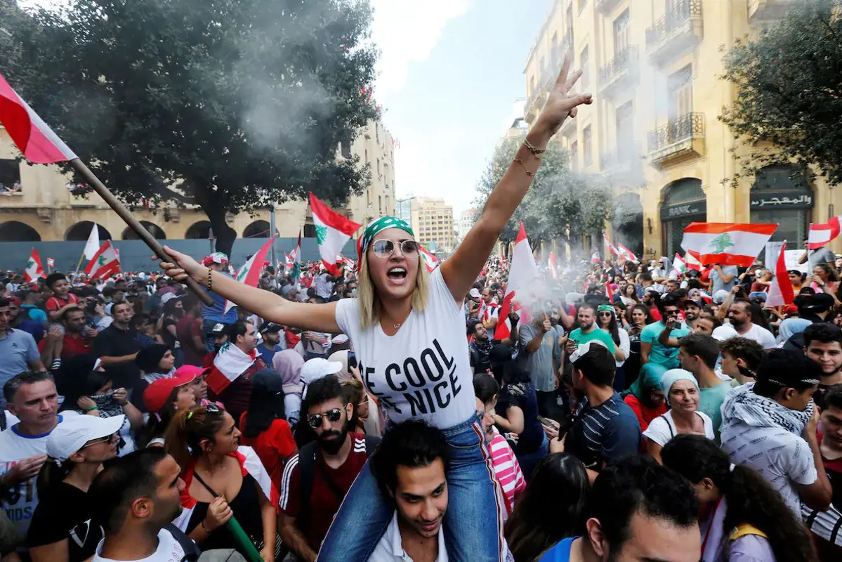 Libanoni tüntetések – Mindenki közülük azt jelenti: mindenki