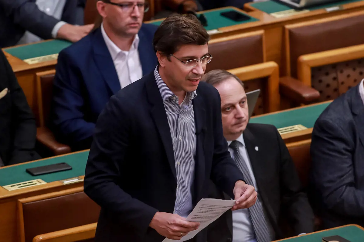 Új frakcióvezetőt választott a Jobbik: Jakab Péter helyett Lukács László György vezeti a képviselőcsoportot