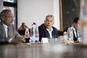 A PTE életmentő tanfolyamára íratott be több tucat vietnámit Orbán testvérének cége