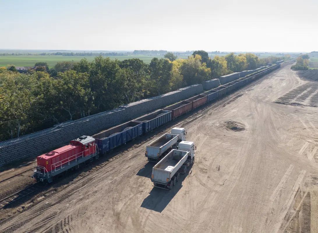 Felkészül a Budapest-Belgrád vasút: egyre inkább elmélyülnek a szerb-kínai gazdasági kapcsolatok