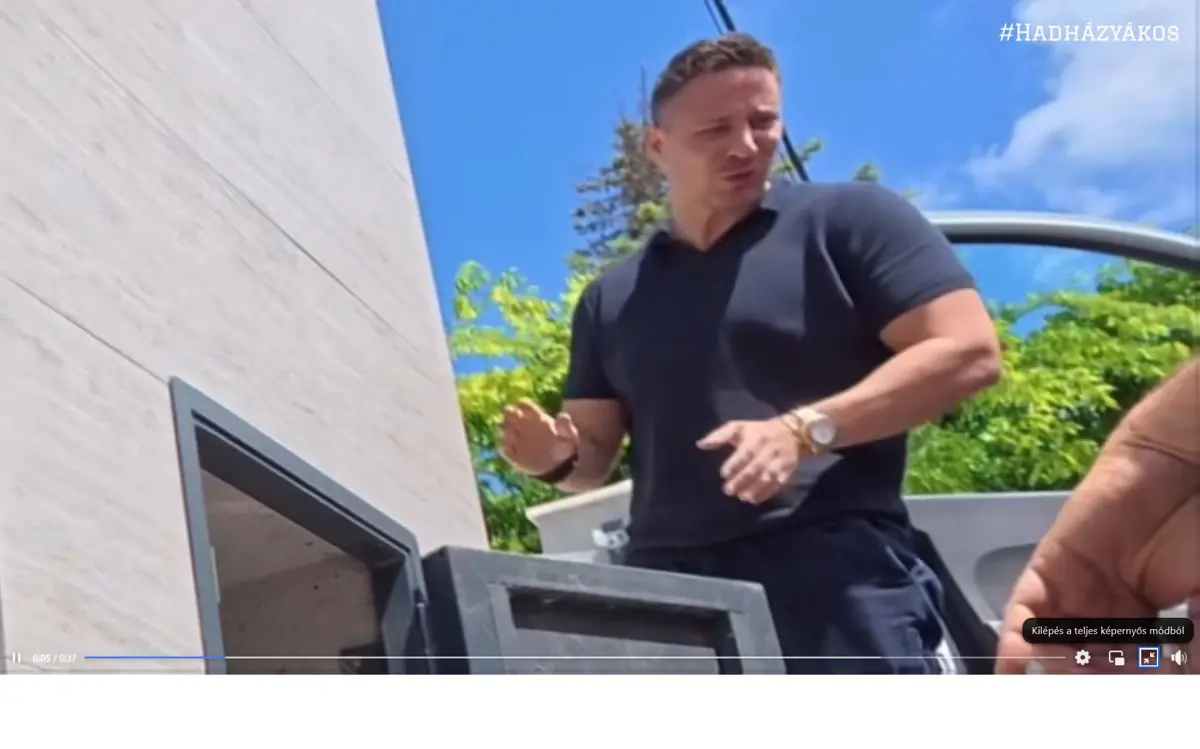 Napi luxi: a végrehajtók bűnügyi felügyelet alatt álló volt vezetője 18 milliós órát villantott