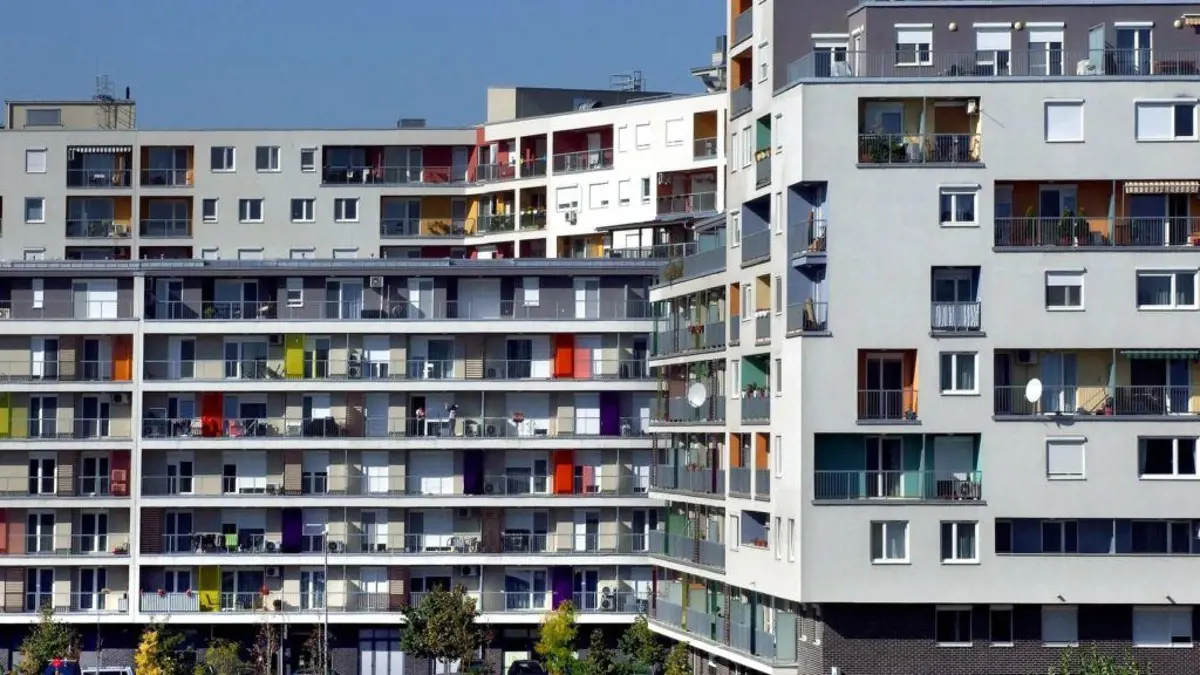Milliókkal csökkentek az új fővárosi lakások árai