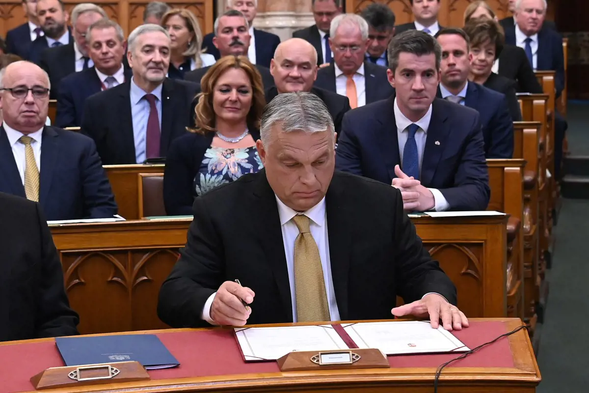 Jaj, szegény Orbán: a miniszterelnöknek nincs egy fillér megtakarítása sem