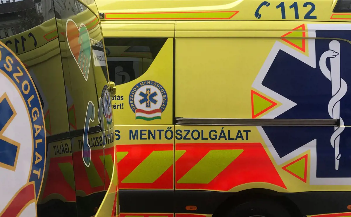 Volt valami a tatabányai levegőben: kórházi ápolóra és mentőkre is rátámadtak