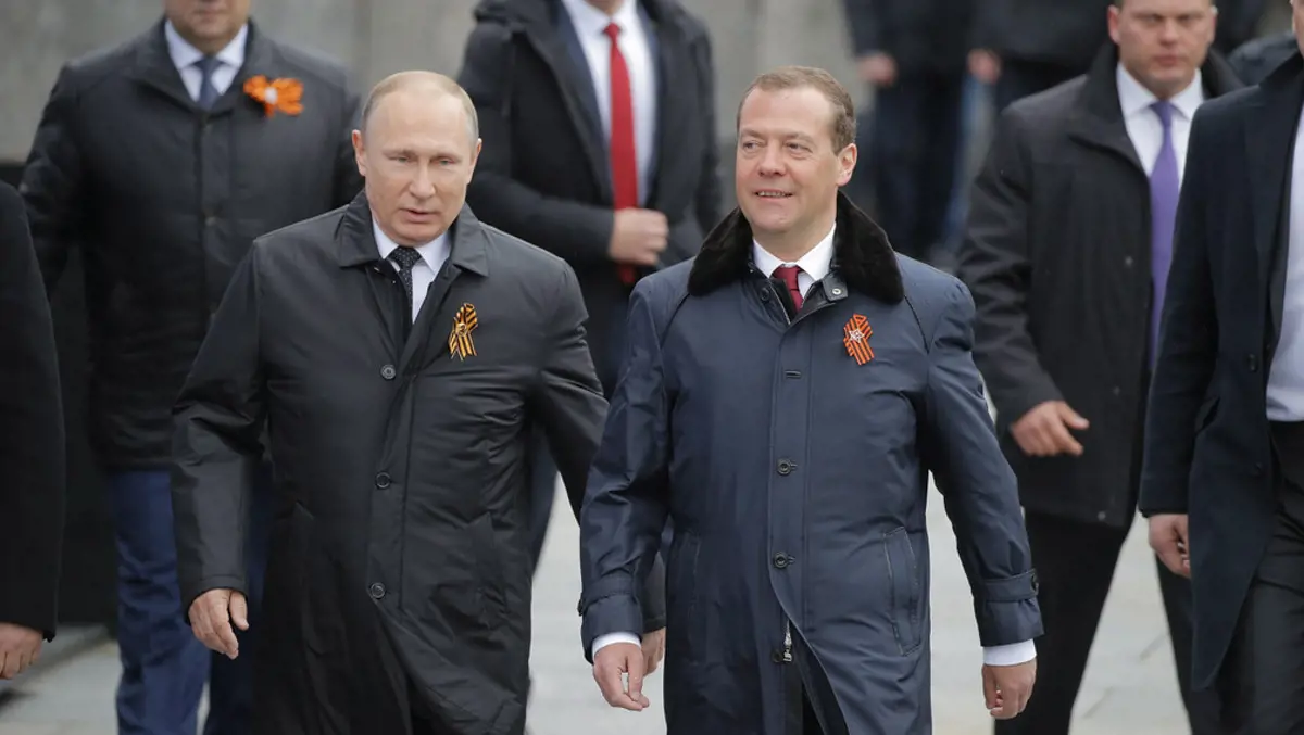 Dmitrij Medvegyev a Donbasz térségébe látogatott Putyin nevében