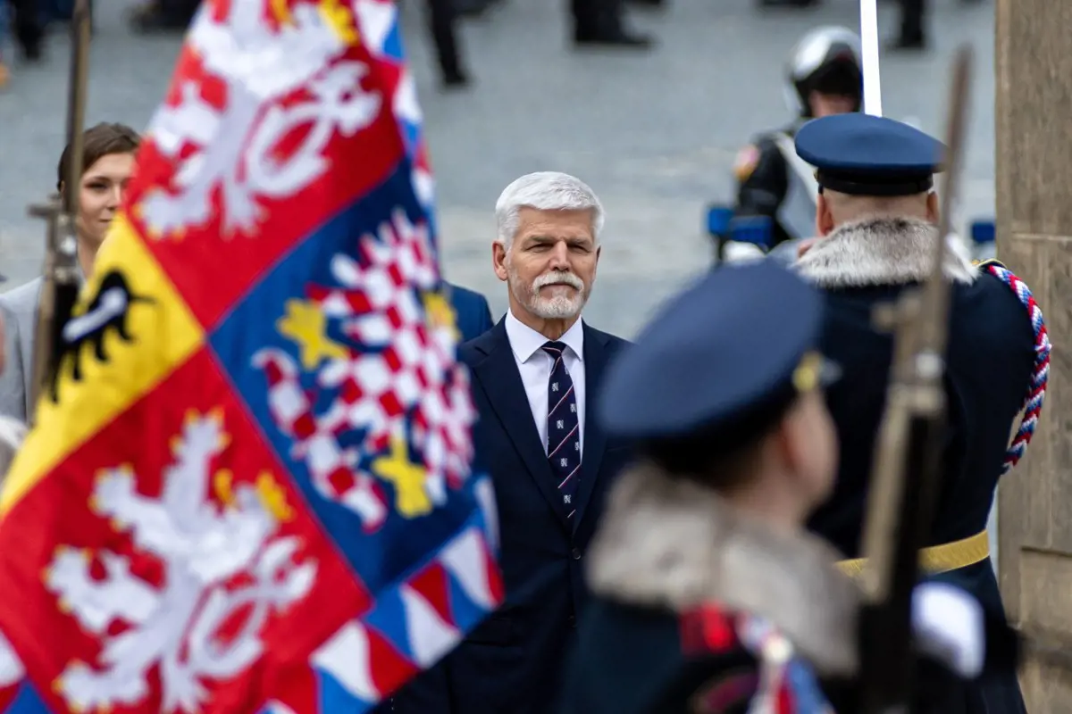 Beiktatták hivatalába Petr Pavelt, Csehország új köztársasági elnökét