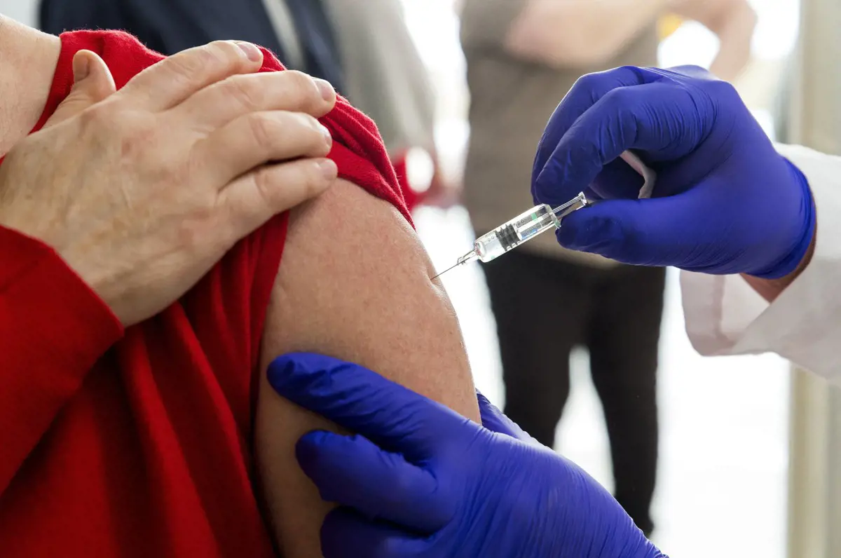 Szijjártó: Lekerült a napirendről a CanSino és a CoviShield vakcinák megrendelése
