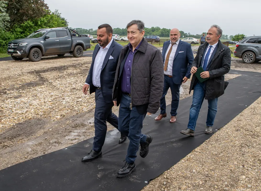 Terjeszkedés: Mészáros Lőrinc cége boszniai cementgyárat vásárolt