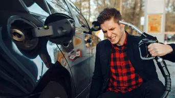 Átlépte a lélektani határt a gázolaj ára, és még nincs vége