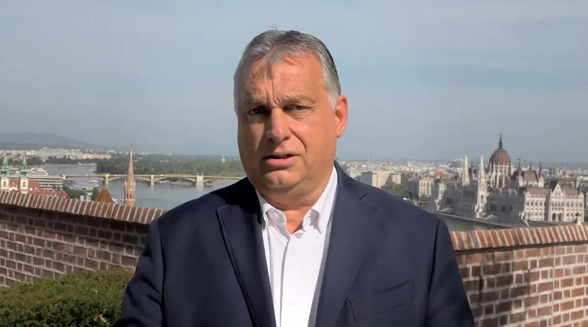 Orbán: soha nem látott mértékű béremelést kapnak az orvosok, a hálapénzt kivezetik