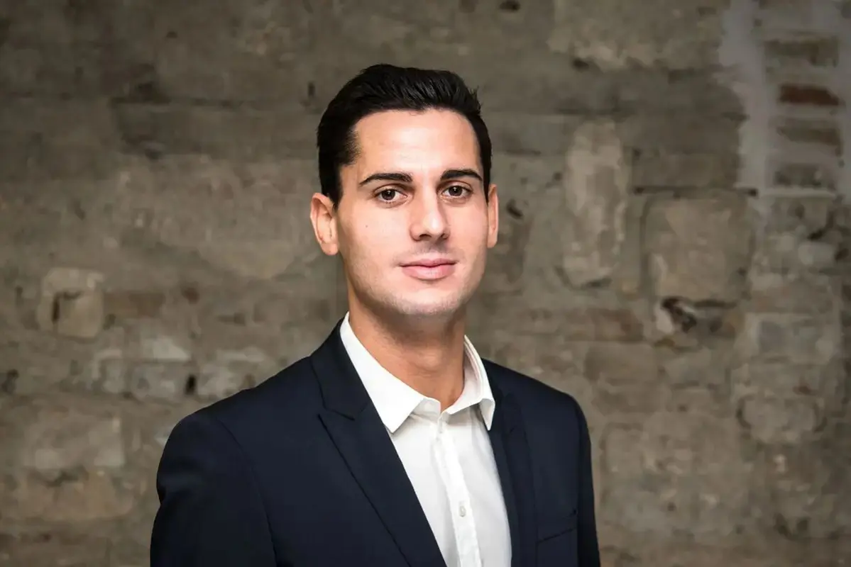 Még egy ingatlant kimentett az MNB-botrány miatt a Matolcsy-klánhoz tartozó Somlai Bálint