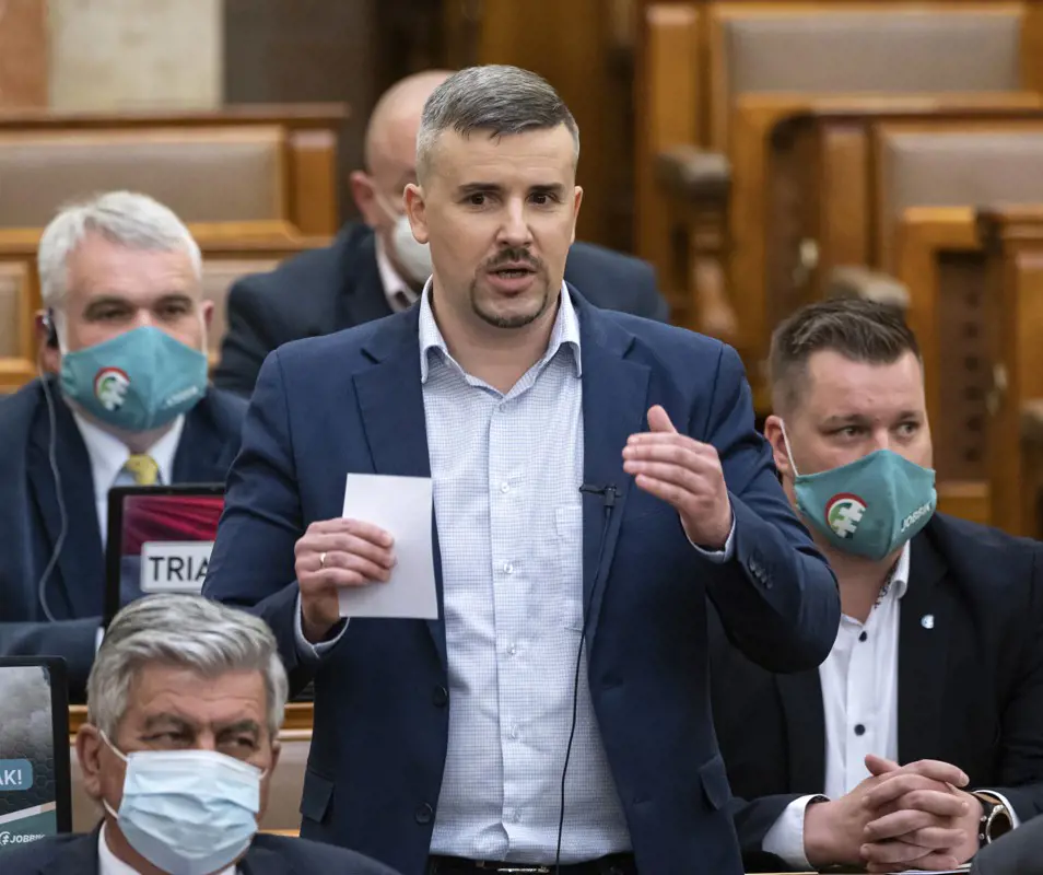 Egyhangúlag támogatta a Jobbik-frakció az elnökség döntését a közös kormányfőjelölt kérdésében