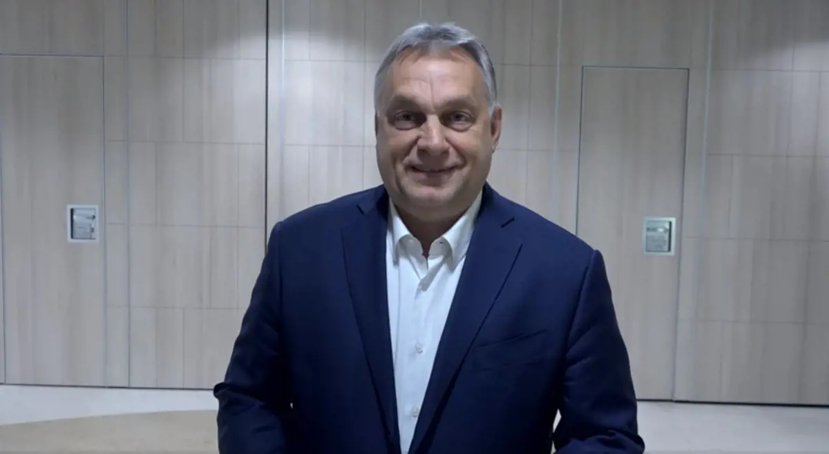 Orbán Viktor a kezében érzi a nyerő lapokat