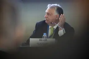 Orbán önellentmondásaitól hemzsegett a Kereszténydemokrata Internacionálé vezetőségi ülése