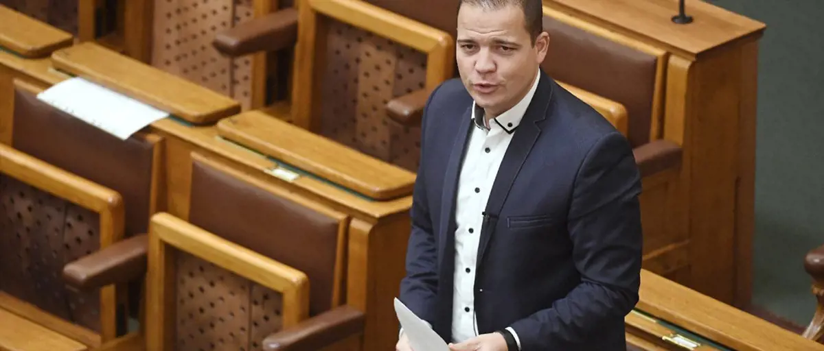 A fideszes képviselő egy pályázatért lobbizott - a felesége és az édesanyja is milliókat nyert