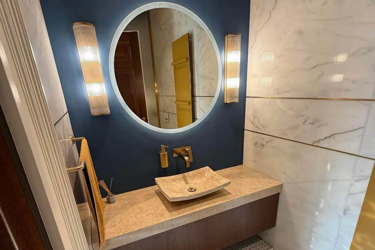 Itt vannak a képek Matolcsy György harmincmilliós vécéjéről