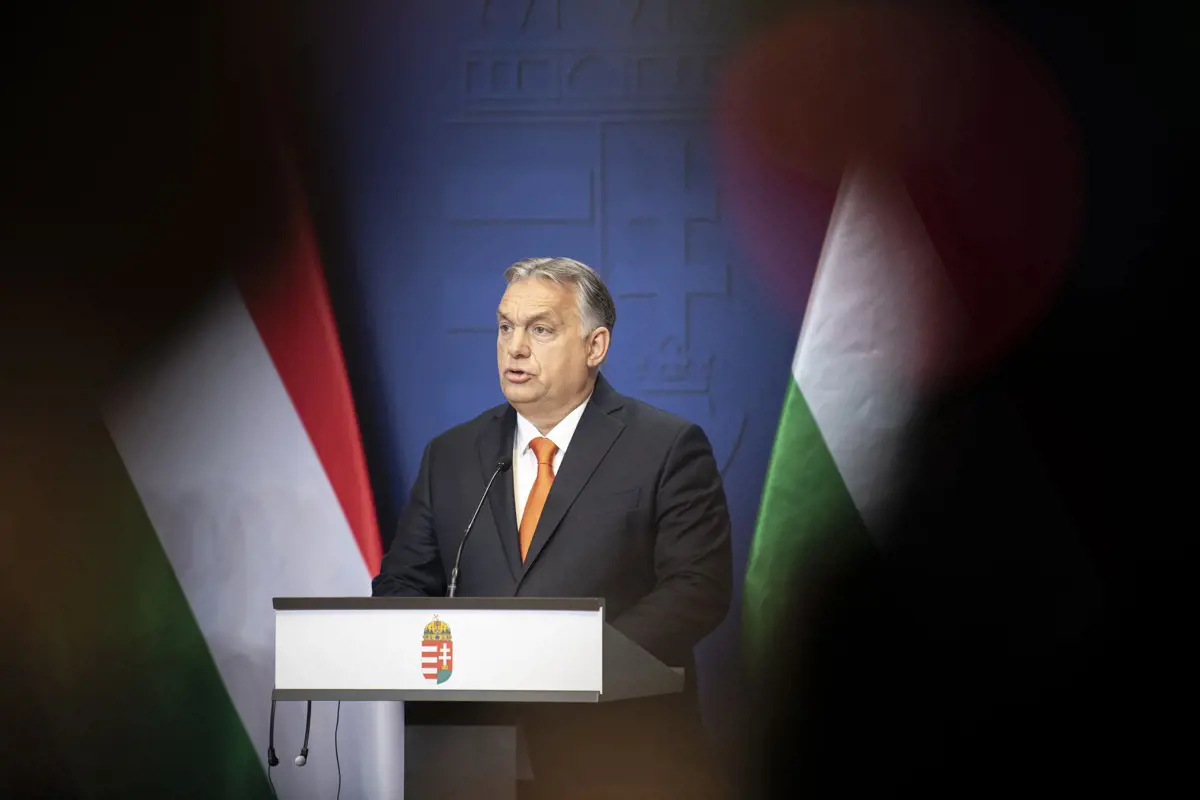 Orbán Viktor nem tud nem kampányolni: féléves lakossági kamatstopot jelentett be